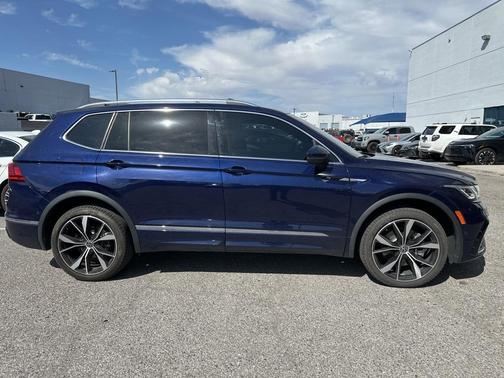 2023 Volkswagen Tiguan 2.0T SEL R-Line