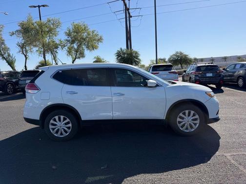 Glacier White 2015 Nissan Rogue S