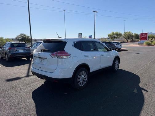 Glacier White 2015 Nissan Rogue S