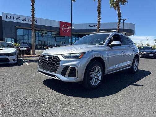 Florett Silver Metallic 2023 Audi Q5 45 S line quattro Premium