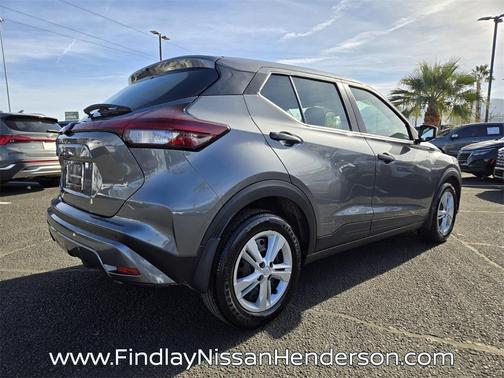 2025 Nissan Kicks Play S