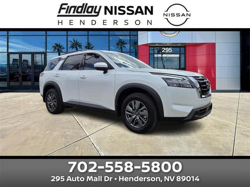 2025 Nissan Pathfinder SV