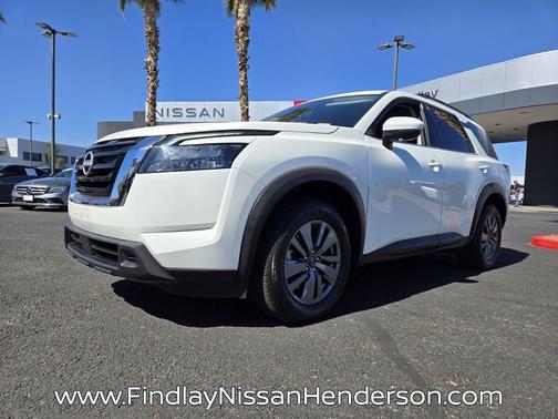 Glacier White 2024 Nissan Pathfinder SV