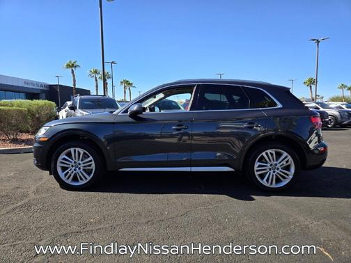 Manhattan Gray Metallic 2019 Audi Q5 2.0T Premium Plus