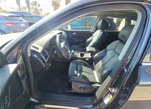 Manhattan Gray Metallic 2019 Audi Q5 2.0T Premium Plus