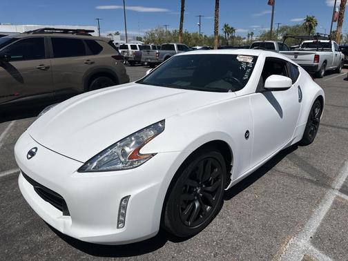 2017 Nissan 370Z Base
