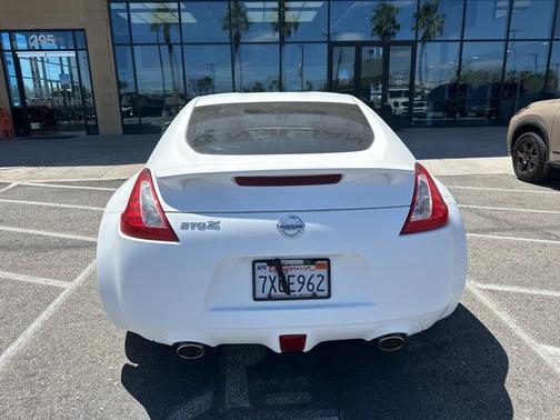 2017 Nissan 370Z Base
