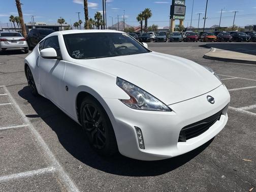 2017 Nissan 370Z Base