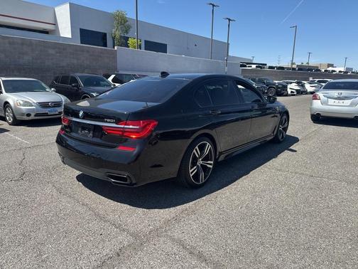 2016 BMW 750 i xDrive