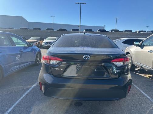 2022 Toyota Corolla Hybrid LE