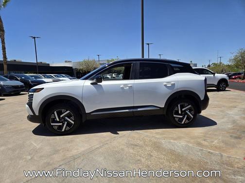Aspen White / Super Black 2026 Nissan Kicks SV