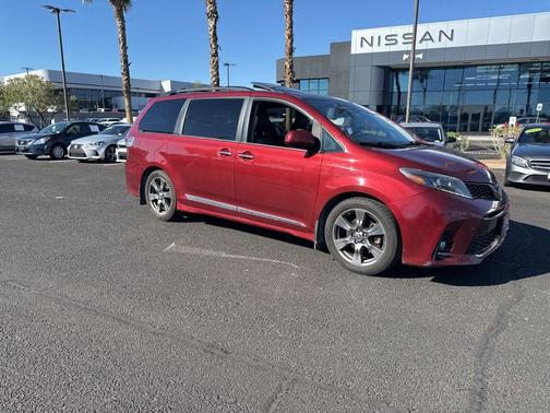 2018 Toyota Sienna SE Premium