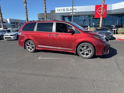 2018 Toyota Sienna SE Premium
