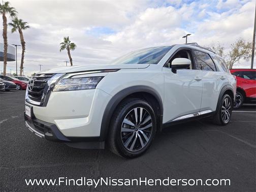 2023 Nissan Pathfinder Platinum