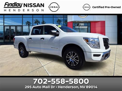 2023 Nissan Titan SV