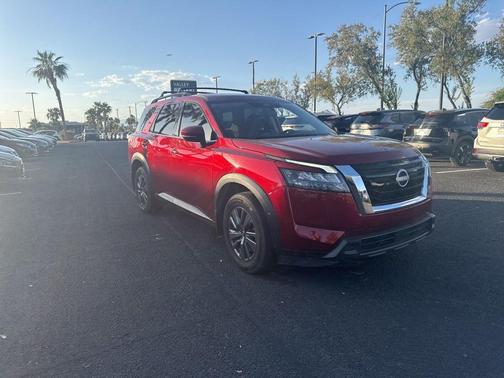 Scarlet Ember 2024 Nissan Pathfinder SV