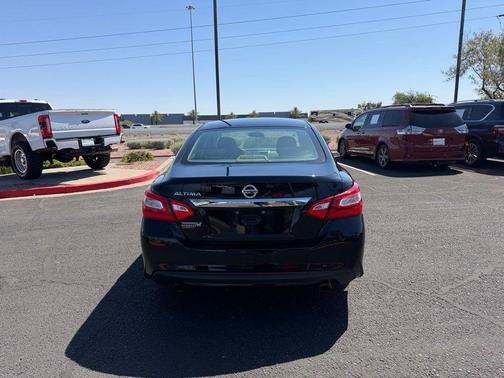Black 2017 Nissan Altima 2.5 S