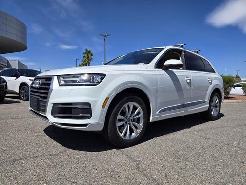 2017 Audi Q7 3.0T Premium Plus