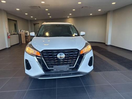 Fresh Powder 2021 Nissan Kicks SV