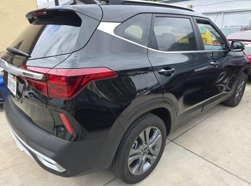 2022 Kia Seltos S