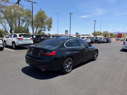 Jet Black 2019 BMW 330 i