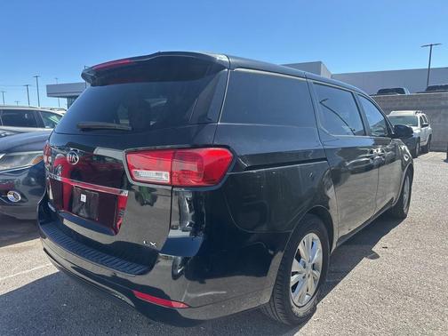 2017 Kia Sedona LX
