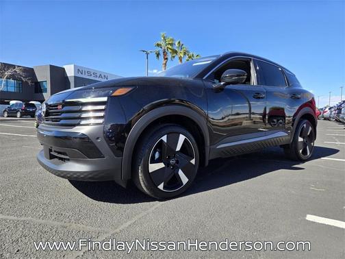 2025 Nissan Kicks SR