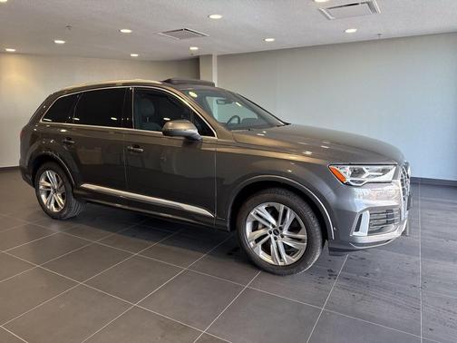 2021 Audi Q7 45 Premium