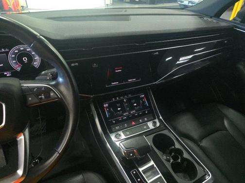 2021 Audi Q7 45 Premium