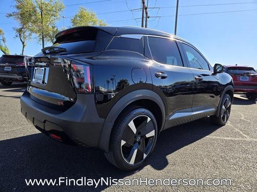 Super Black 2025 Nissan Kicks SR