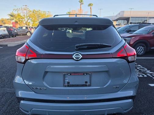 Boulder Gray 2021 Nissan Kicks SR