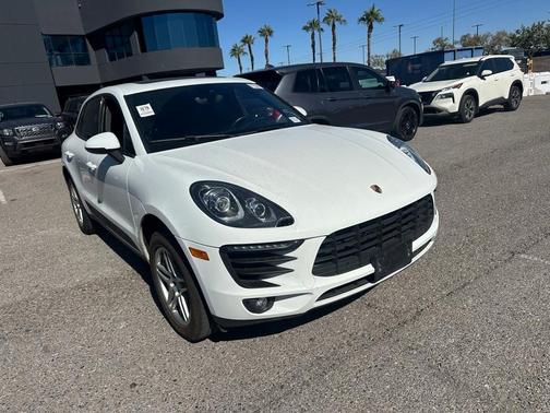 2018 Porsche Macan Base