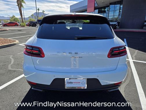 2018 Porsche Macan Base