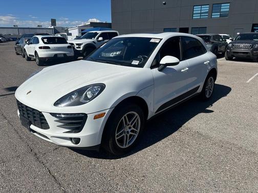 2018 Porsche Macan Base