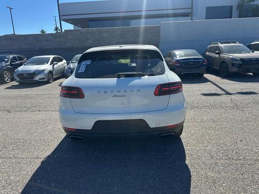 2018 Porsche Macan Base