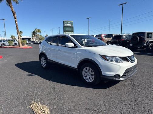 Glacier White 2019 Nissan Rogue Sport S