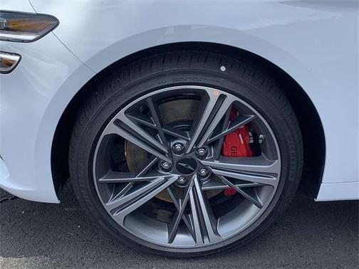 2025 Genesis G70 3.3T Sport Advanced