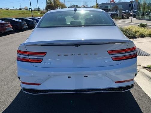 2025 Genesis G80 2.5T