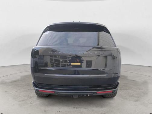 2025 Land Rover Range Rover P530 SE 7 Seat