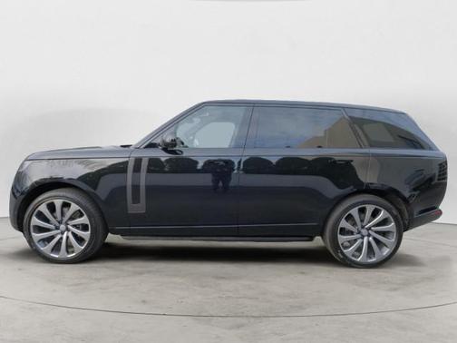 2025 Land Rover Range Rover P530 SE 7 Seat