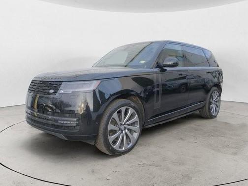 2025 Land Rover Range Rover P530 SE 7 Seat