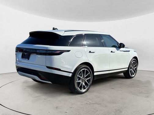 2026 Land Rover Range Rover Velar P250 SE R-Dynamic
