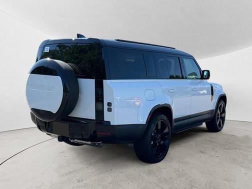Fuji White 2026 Land Rover Defender P300 S