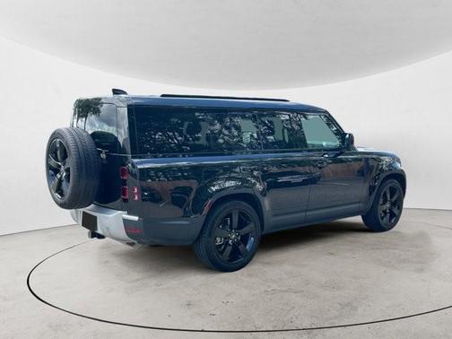 2024 Land Rover Defender 130 P300 S