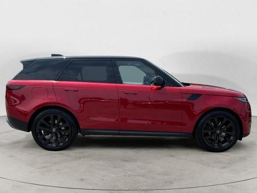 2025 Land Rover Range Rover Sport SE