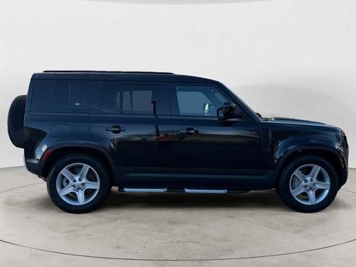 2023 Land Rover Defender 110 SE