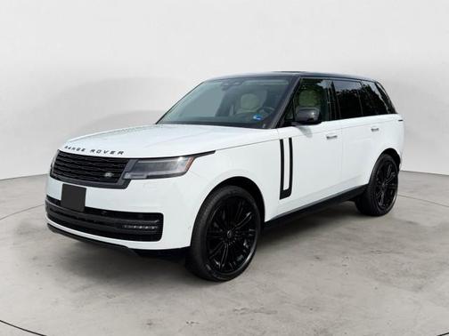 Fuji White 2025 Land Rover Range Rover P400 SE