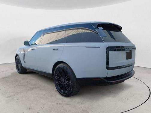 2025 Land Rover Range Rover P530 SE 7 Seat