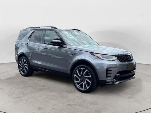 2025 Land Rover Discovery P300 Dynamic SE