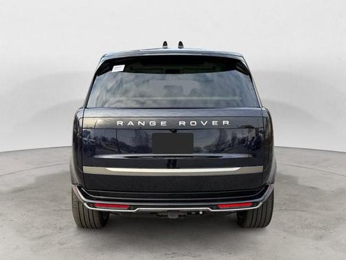 2026 Land Rover Range Rover P400 SE